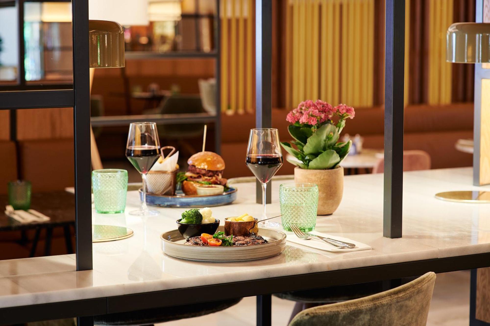 The Level At Melia White House Hotell London Exteriör bild